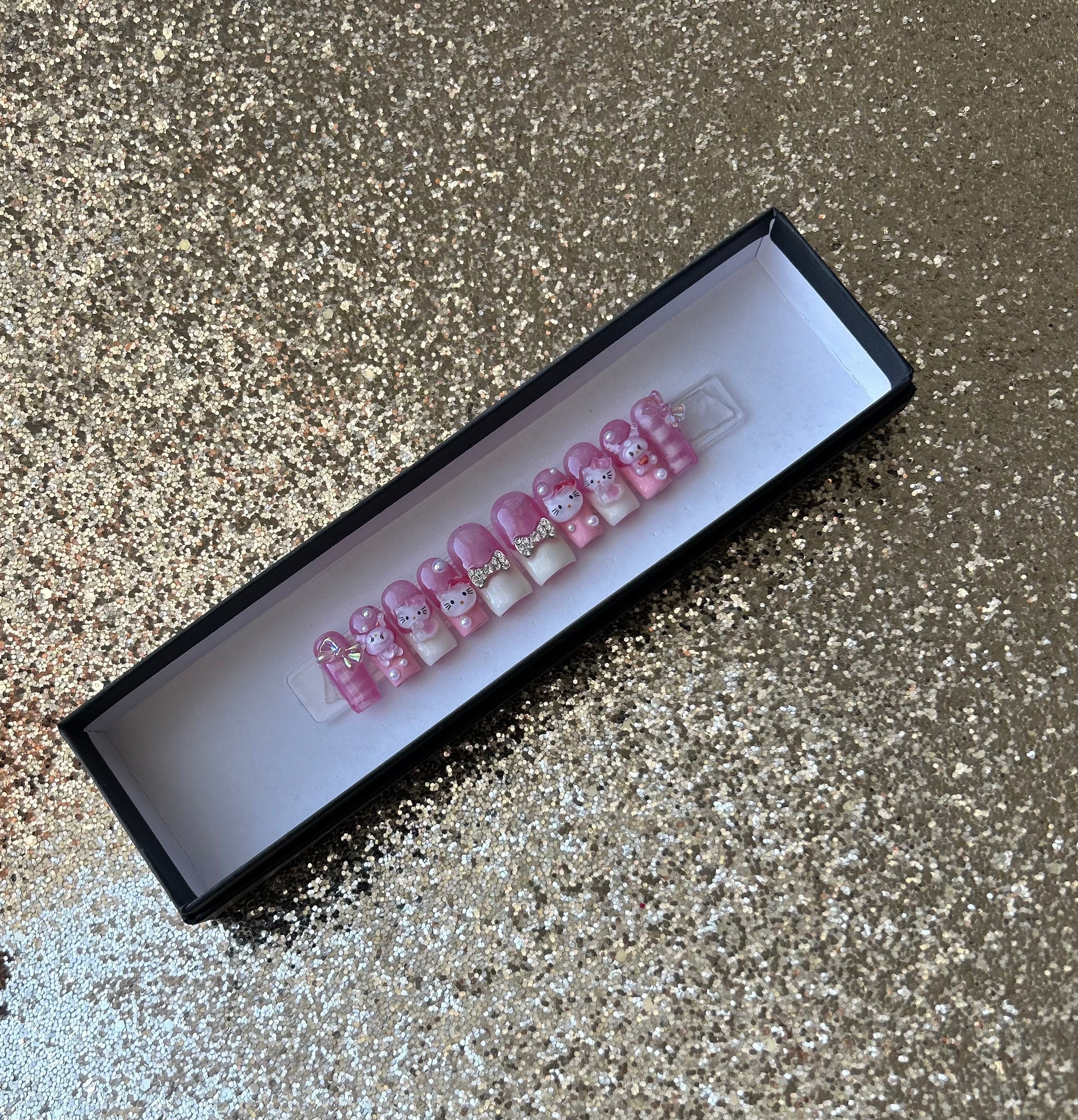 Hello Kitty Glam